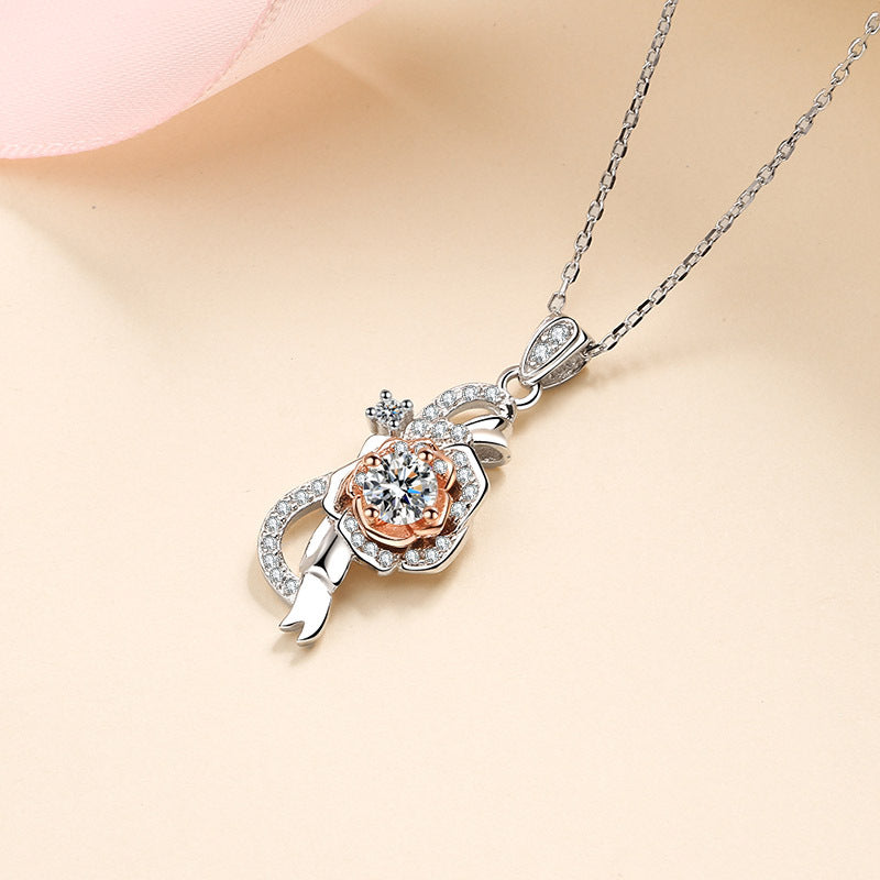 Helia Pavé Rose Round 0.5 Carat Moissanite Necklace — Moisza