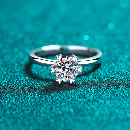 Engagement Ring, Wedding Ring, Promise Ring, Gift for Her, Gift for Girlfriend, girl, Gift for Women, for lover, Gift for Mother, Mom, Mum, Graduation Day, Valentine’s Day, Mother’s Day, Birthday, Anniversary, heart-shape prongs 0.5 / 1ct Moissanite Diamond Ring S925 Sterling Silver, GRA Certificate, gift box